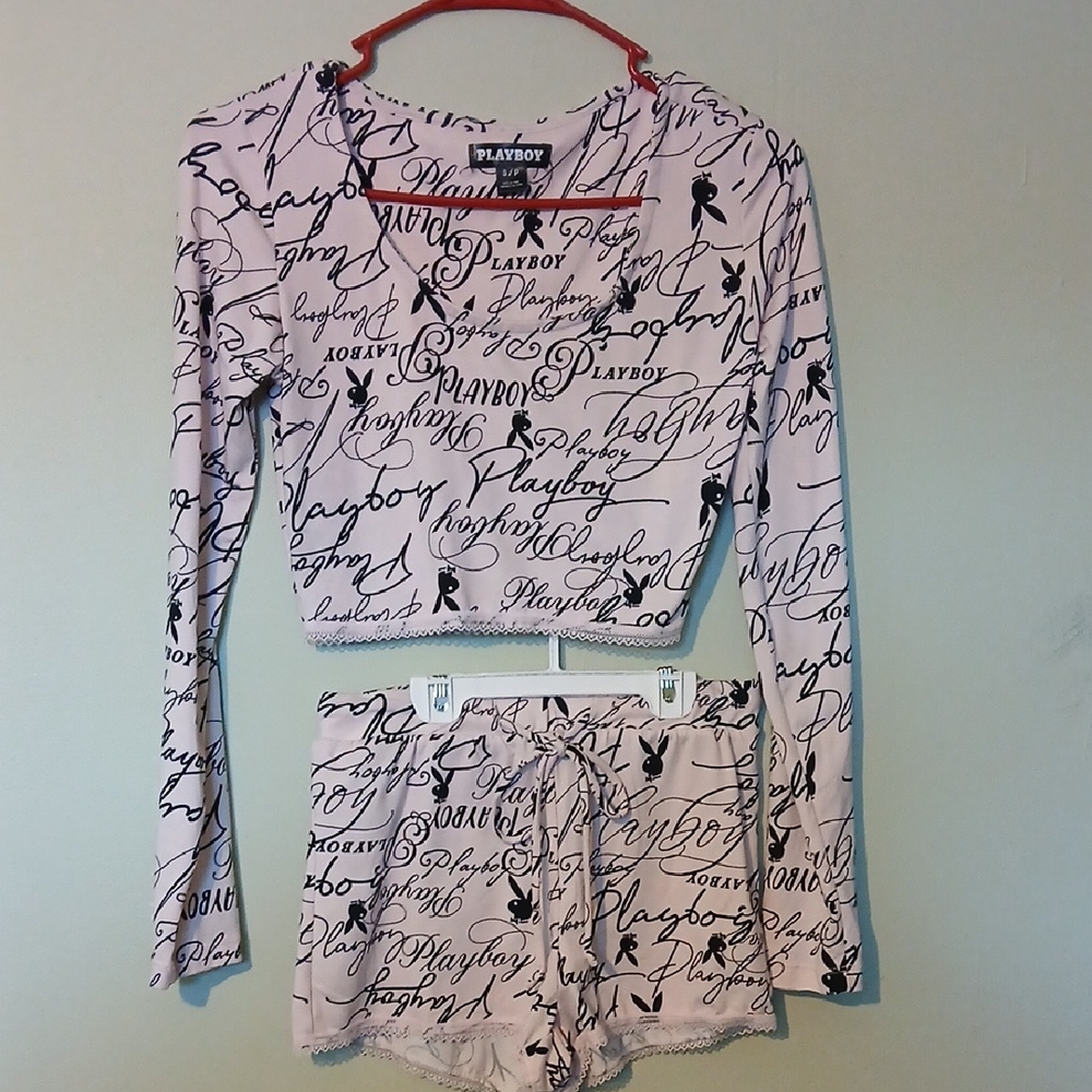 PLAYBOY Women's Script Print Pajama Set Size S/P